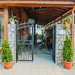 Family Alex Hotel Zlatograd